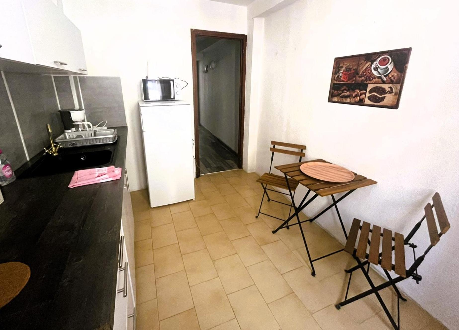 דירות ויילפרנץ'-דה-קונפלן Au Pied Des Remparts 10 Rue Saint Jean מראה חיצוני תמונה